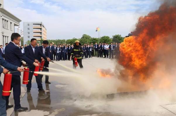 市产投集团打造“泓源红”党建品牌助推高质量发展(图13) 市产投集团打造“泓源红”党建品牌助推高质量发展(图13)